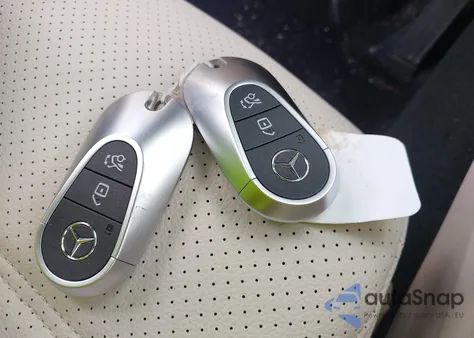 2024 Mercedes-Benz Glc 300 4Matic Suv from USA, damaged, VIN W1NKM4HBXRF217908